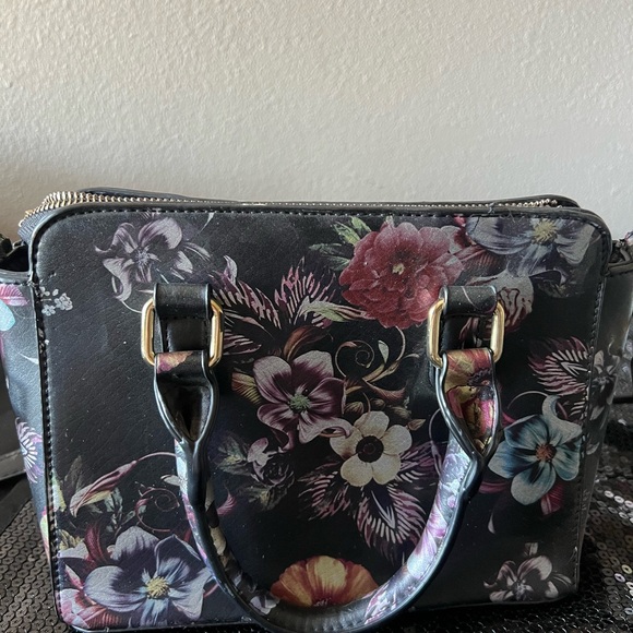 Floral Black Handbag - Picture 3 of 7